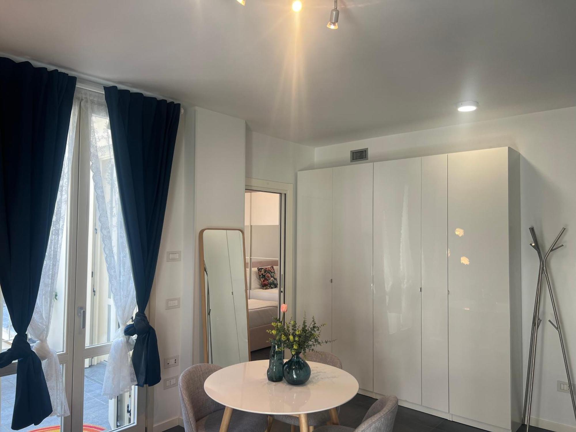 Regina Milano In Melegnano - Wifi, Breakfast Box And Terrace Apartment ภายนอก รูปภาพ