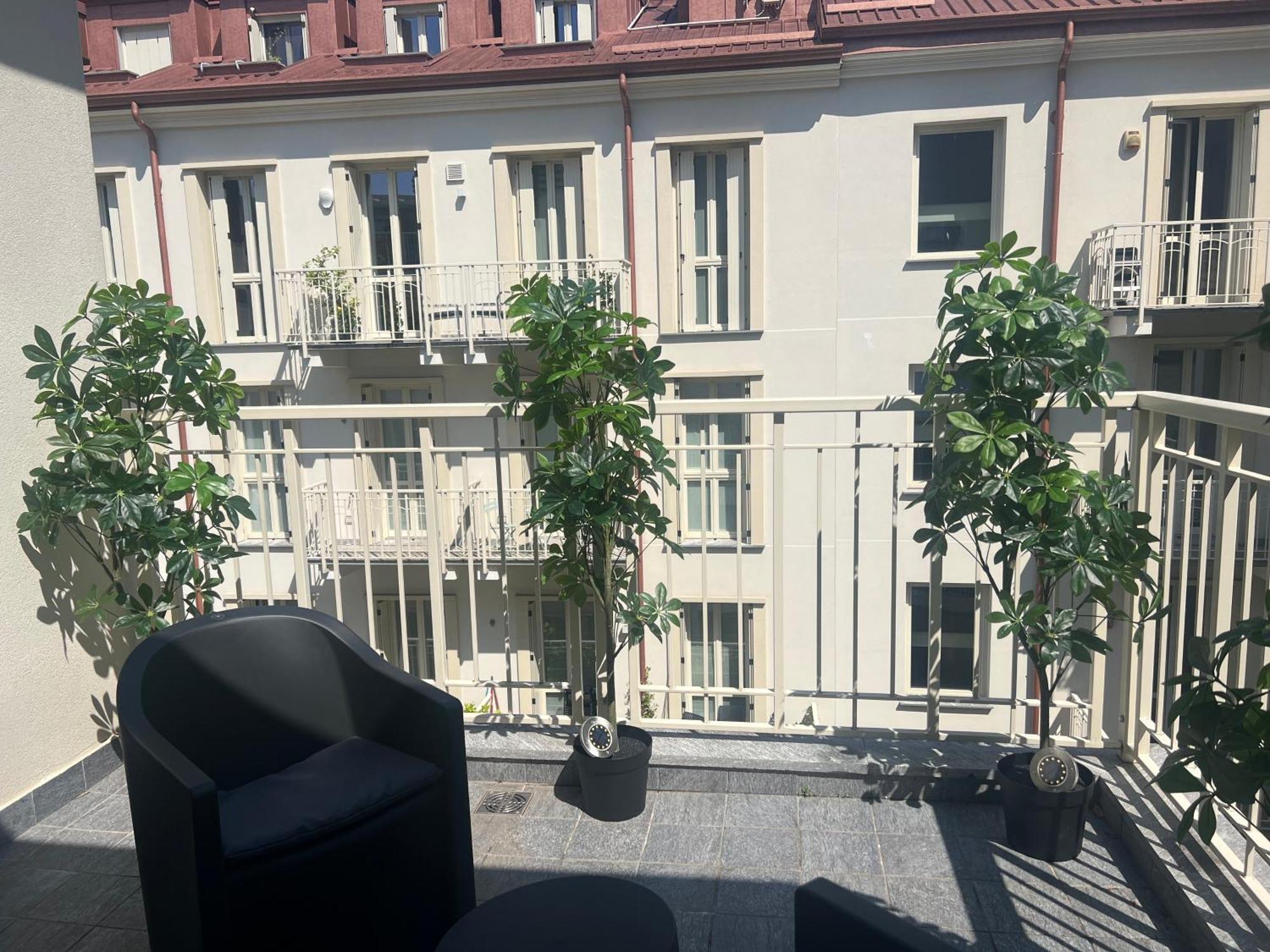 Regina Milano In Melegnano - Wifi, Breakfast Box And Terrace Apartment ภายนอก รูปภาพ